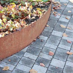 קצוות מיטה מוגבהת מפלדת קורטן